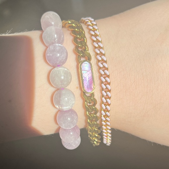 Gold Chain link adjustable bracelet with purple flashy inlay. New without tags. - Picture 5 of 9